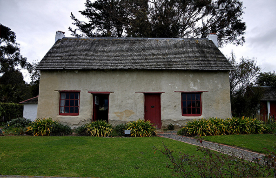 Cob Cottage in Marlborough (click to enlarge)