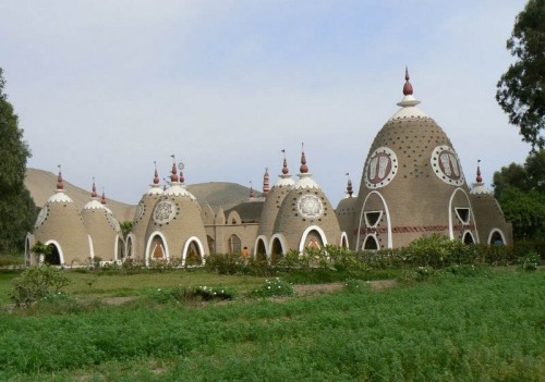 Adobe Domes in Eco Truly Park, Peru